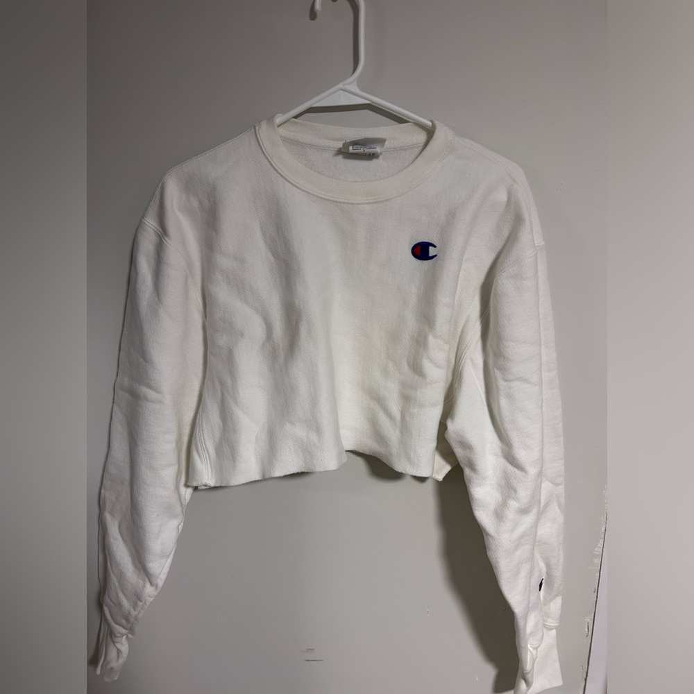 Champion 
Cropped pullover sweatshirt 
Small